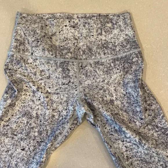 Lululemon Leggings - Picture 6 of 7
